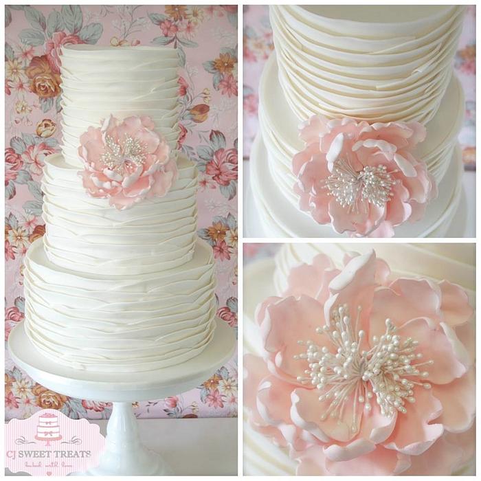 Vintage Ruffled Wedding Cake