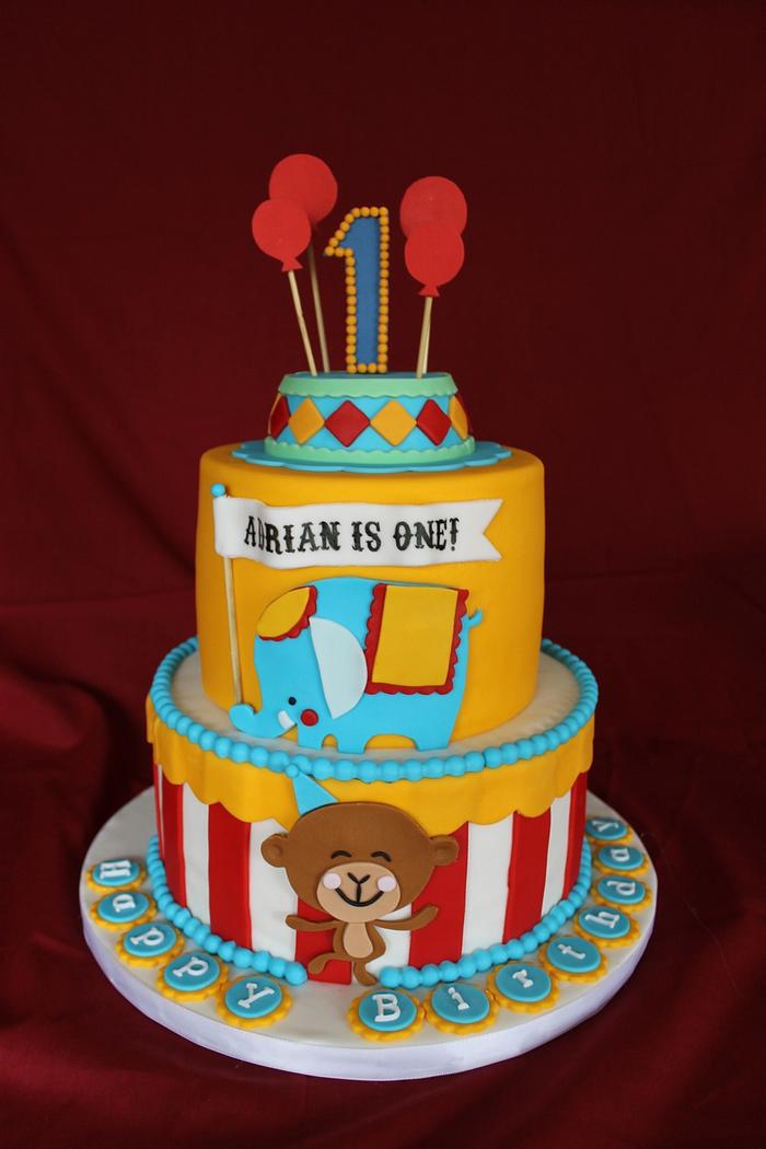 Circus themed birthday cake