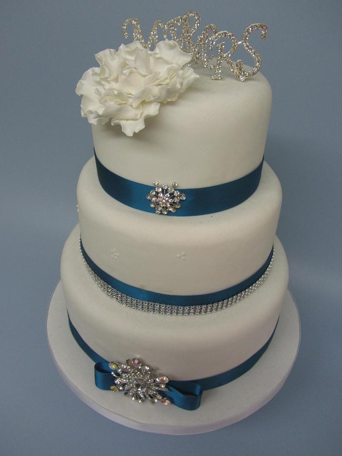 Diamante and Tourquise Wedding cake