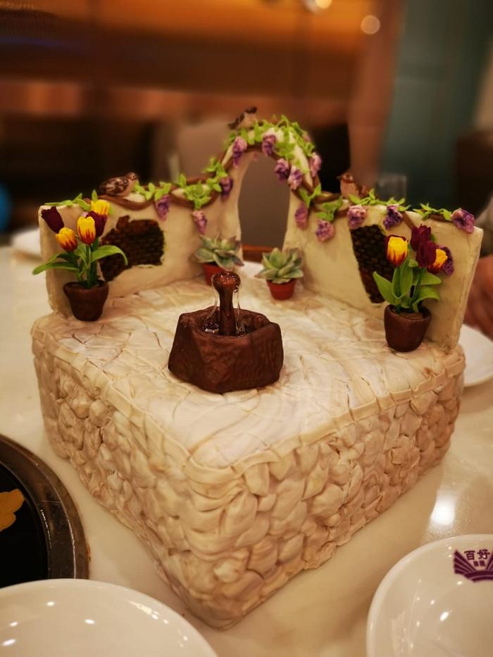 birthday cake - garden miniature