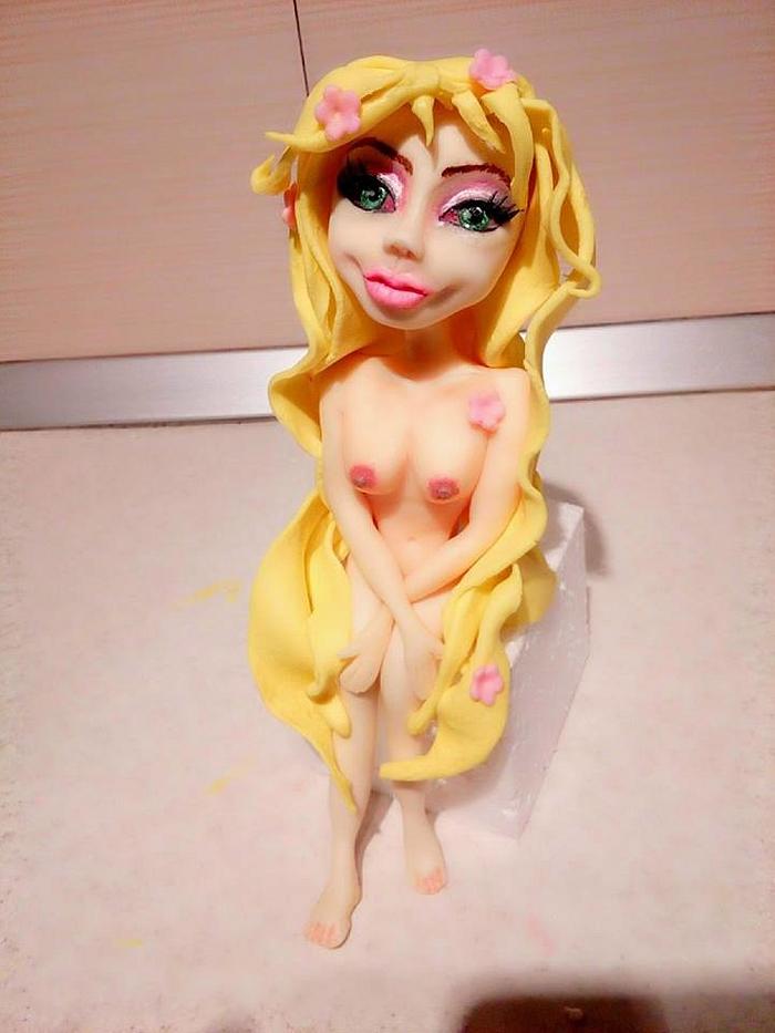 OMG!!!!!Rapunzel is naked!!