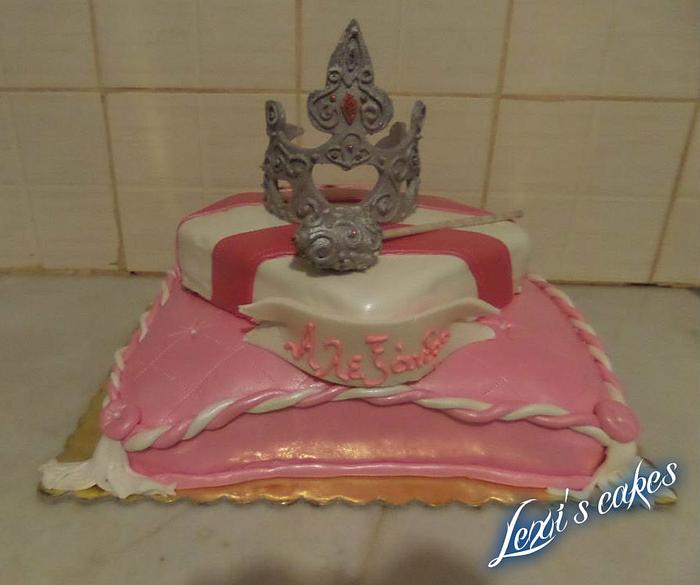 crown on a pillow cake (fairytale cake)