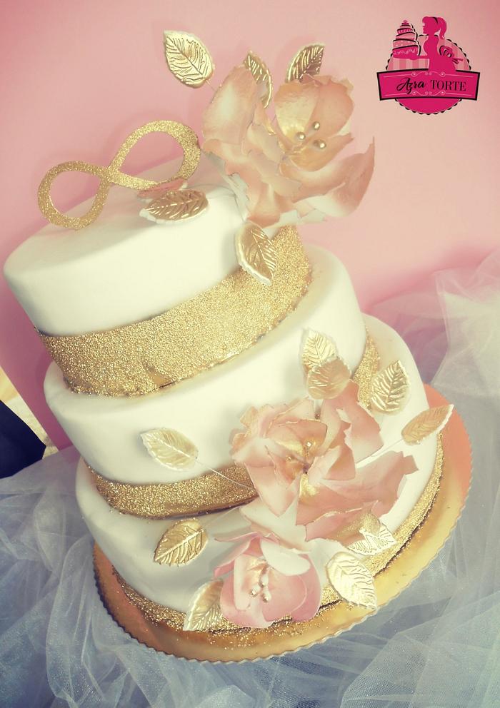 Gold wedding infinity cake