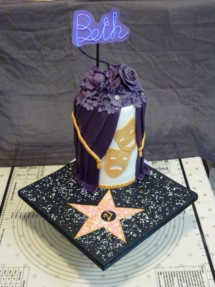 Hollywood 21st cake