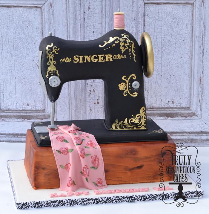 Vinatge Sewing Machine