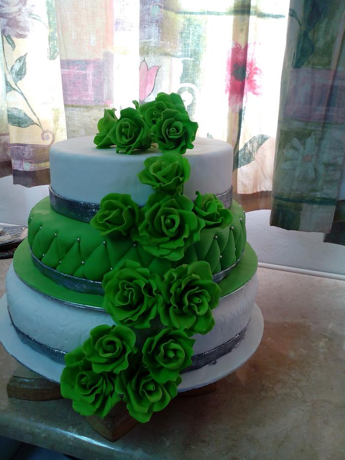 green roses wedding cake