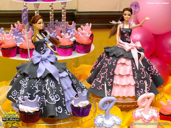 Twin Doll Cakes