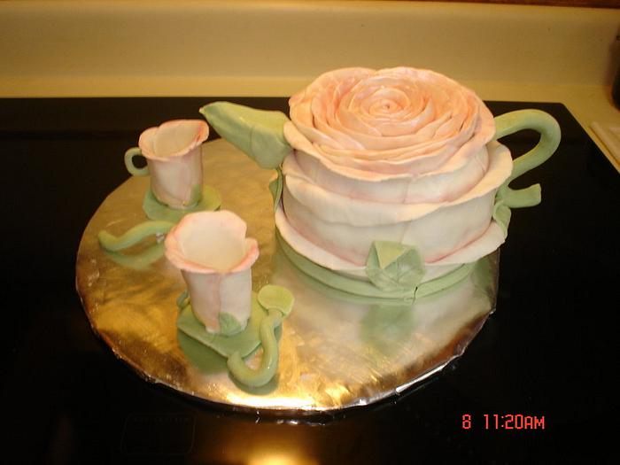 Mothers Day Teapot Cake