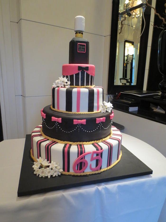 Perfum anniversary cake