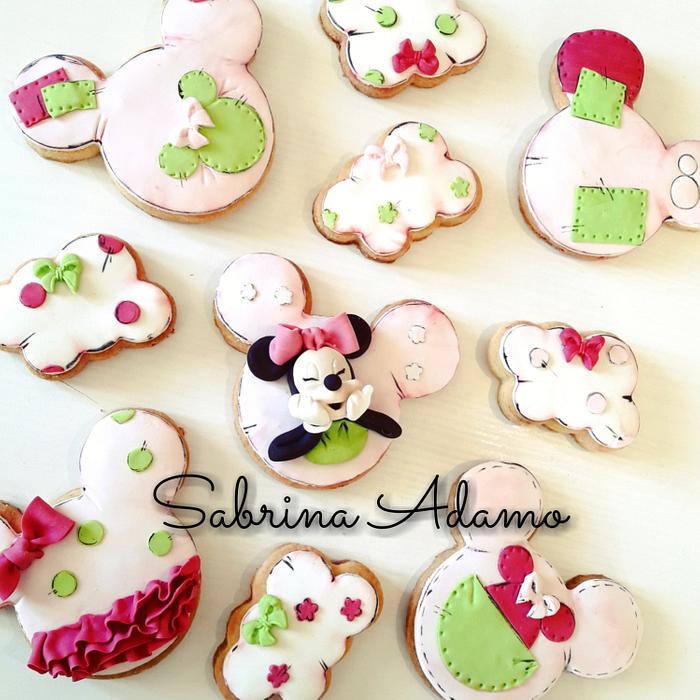 Minnie mouse sugar cookies