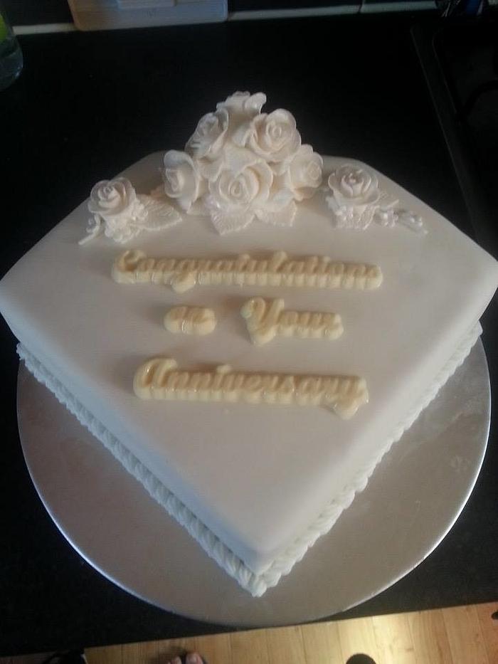 diamond wedding anniversary cake