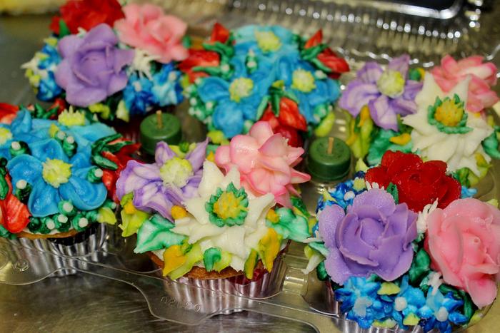 Buttercream flower cupcakes