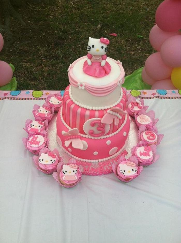 Hello Kitty Cake w/ matching cupcakes