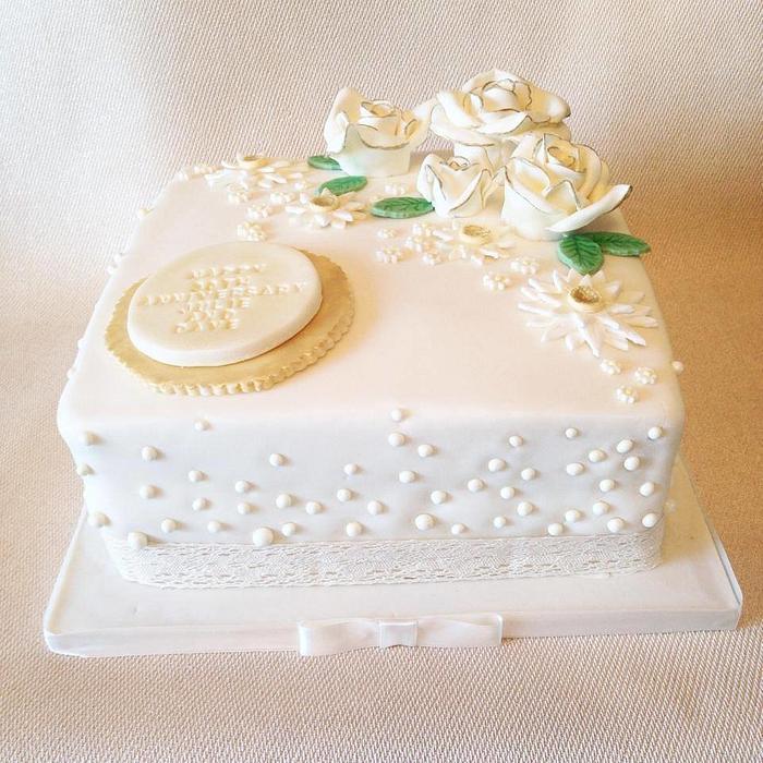 Pearl Anniversary Cake