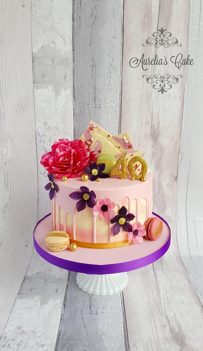 Drip cake with flowers