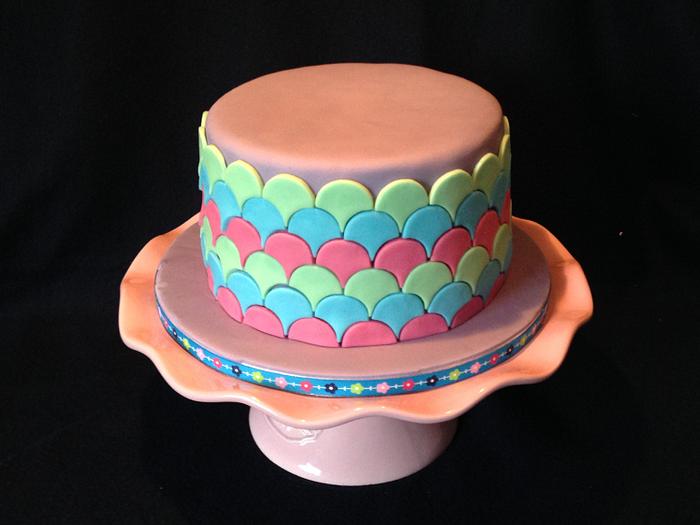 Lilac pattern cake