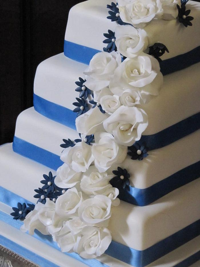 White Roses Wedding Cake