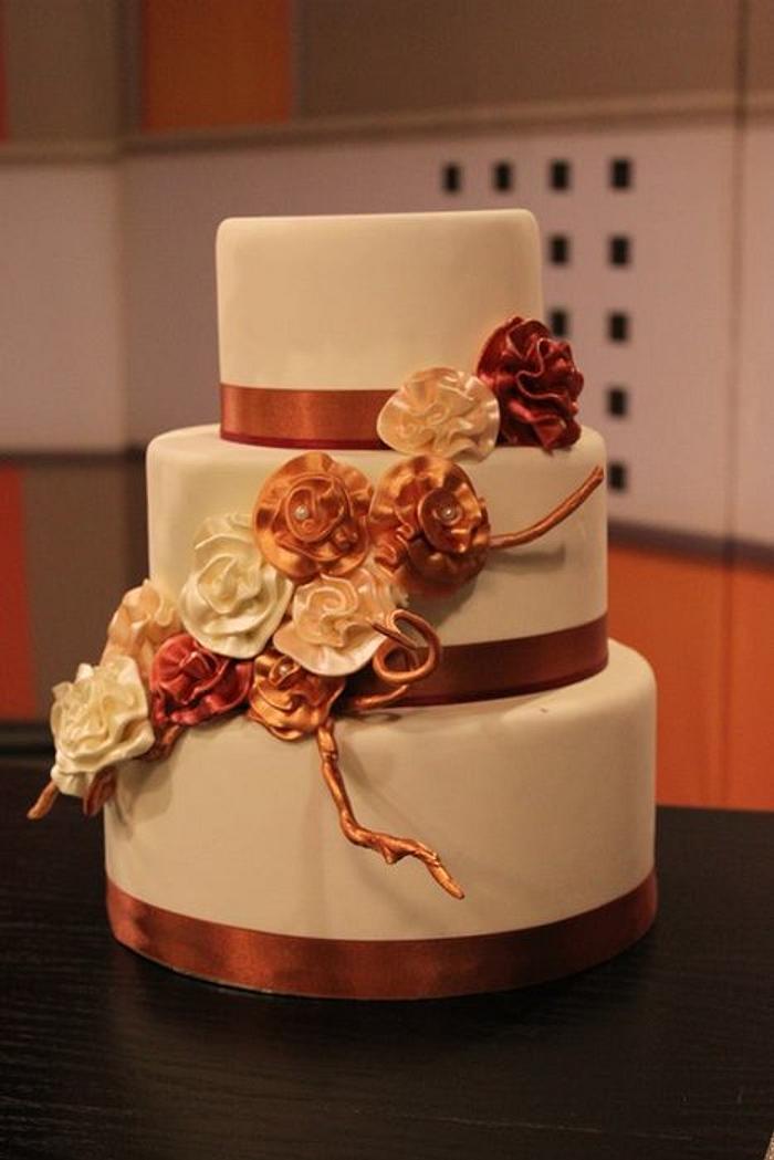 Wedding Cake With Autumm flowers