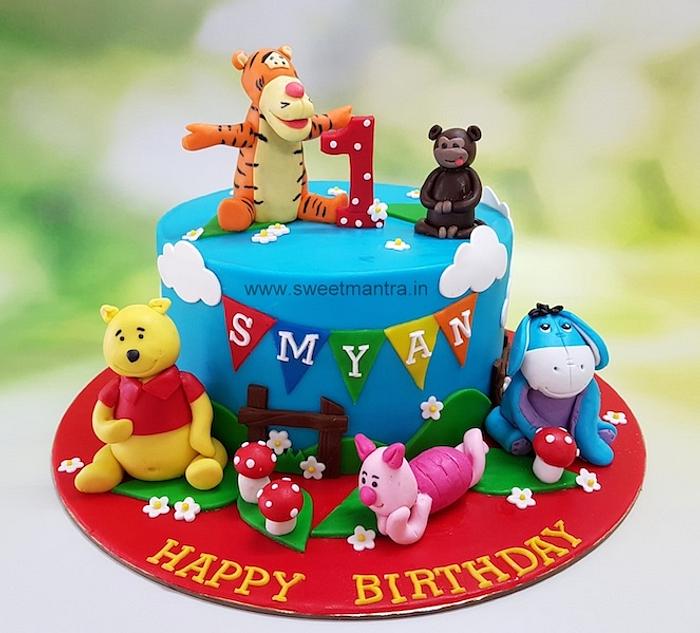 Winnie the pooh 1st birthday cake