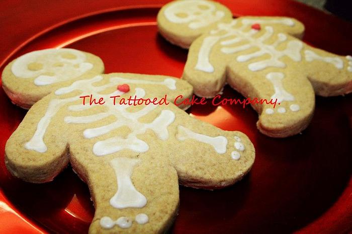 Skeleton cookies with beating hearts