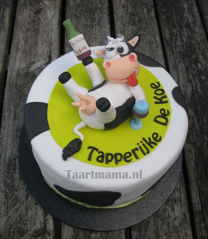 Premium Photo | A cartoon of a cow cake with a unicorn horn on it.