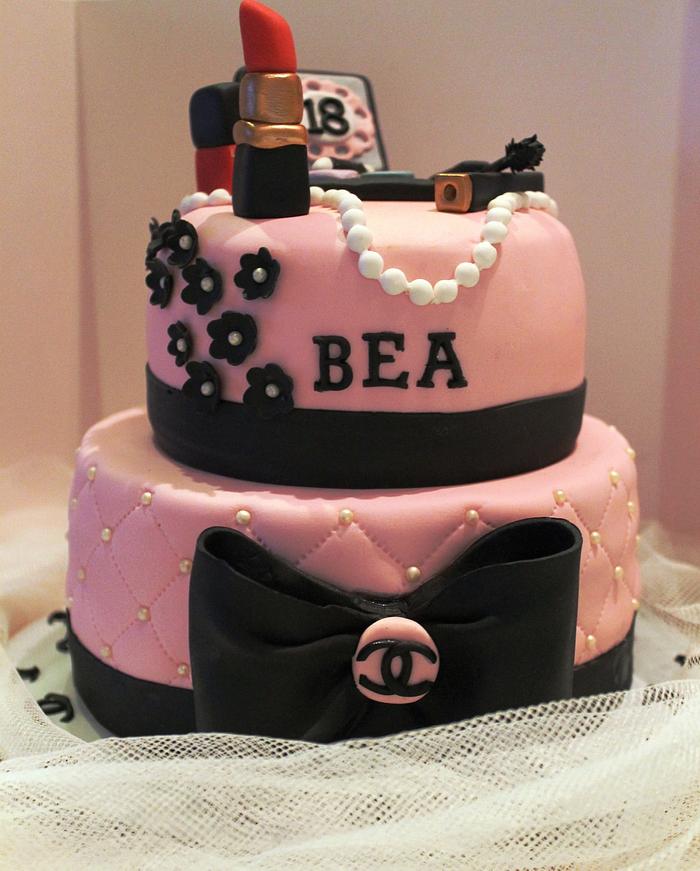 CHANEL - Decorated Cake by Machus sweetmeats - CakesDecor