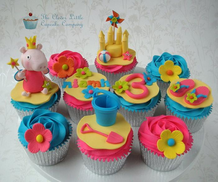 Peppa Pig Beach Themed Cupcakes