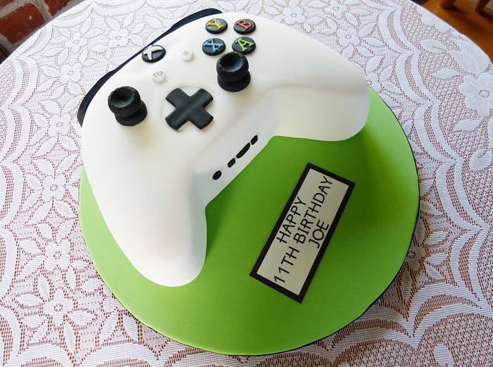 XBox 360 game controller cake