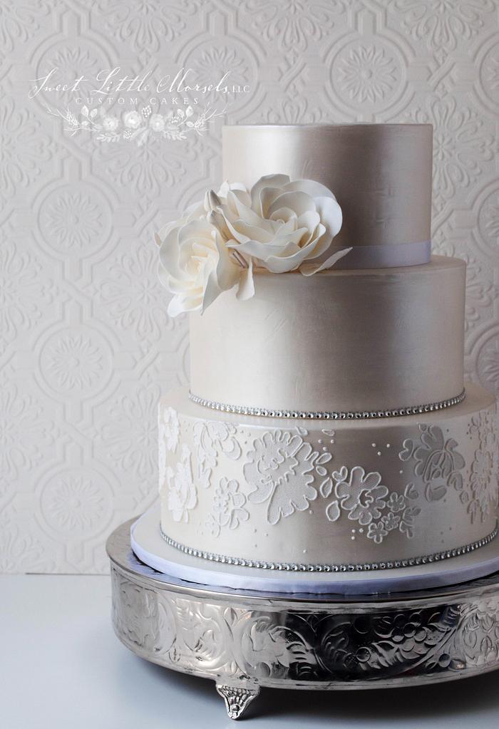 Simple winter white wedding cake