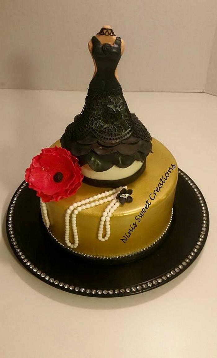 Black and Gold Fashion Themed Cake