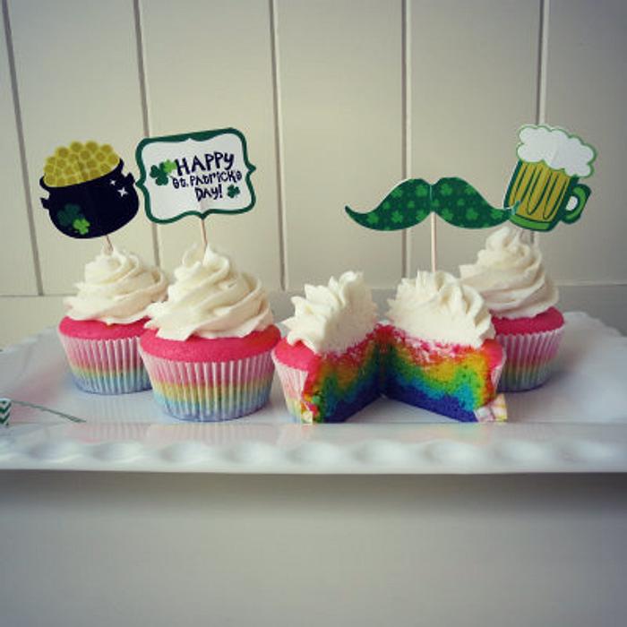 How to make bright rainbow cupcakes
