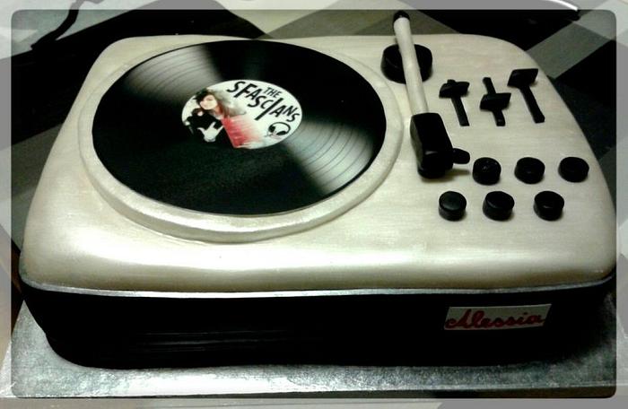 "Record Player" Cake