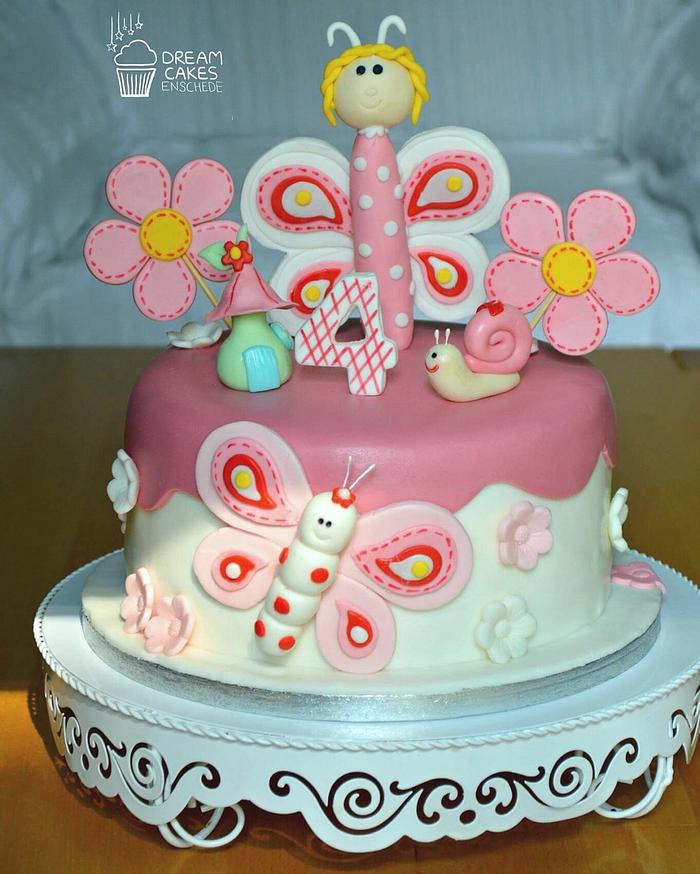 Butterfly fondant cake 
