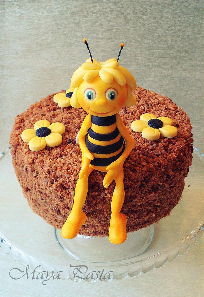 Maya the Bee honey cake