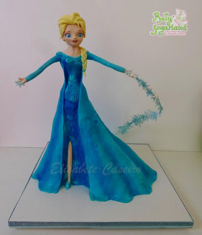 Princess Elsa sculpted cake