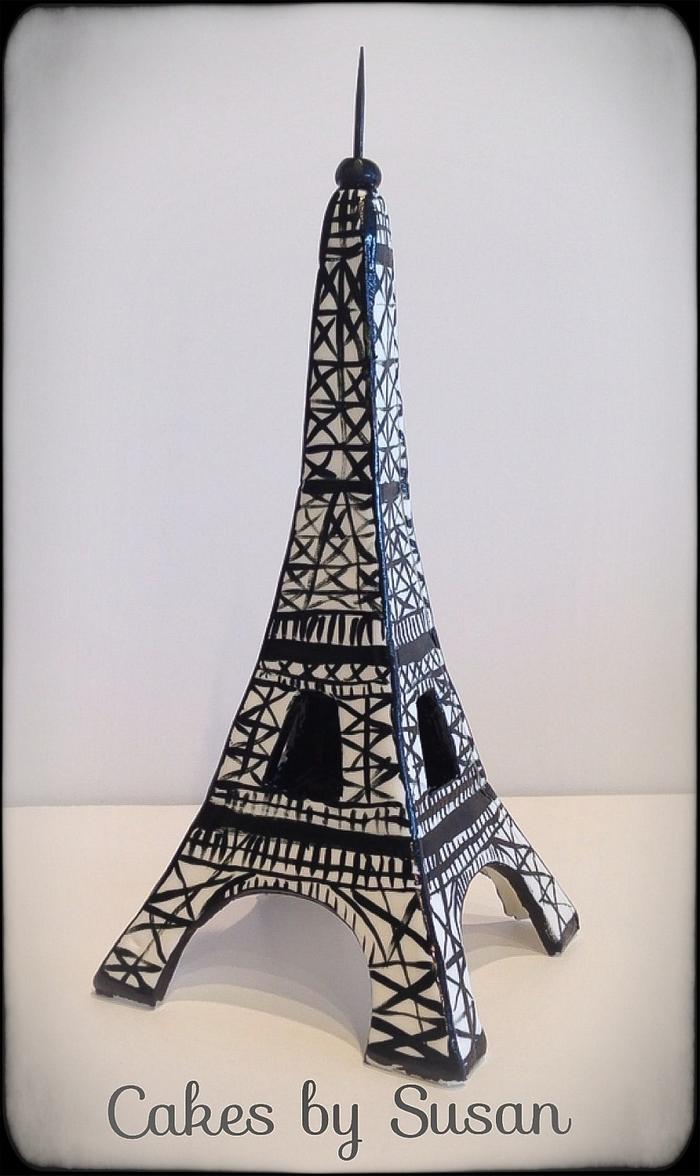 Eiffel Tower cake topper