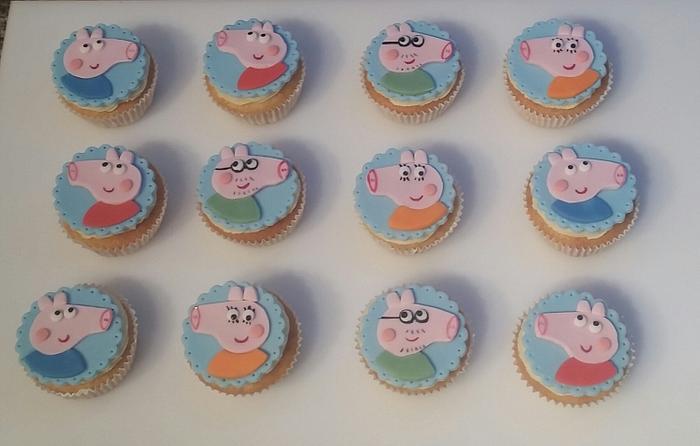 Peppa Pig Family Cupcakes