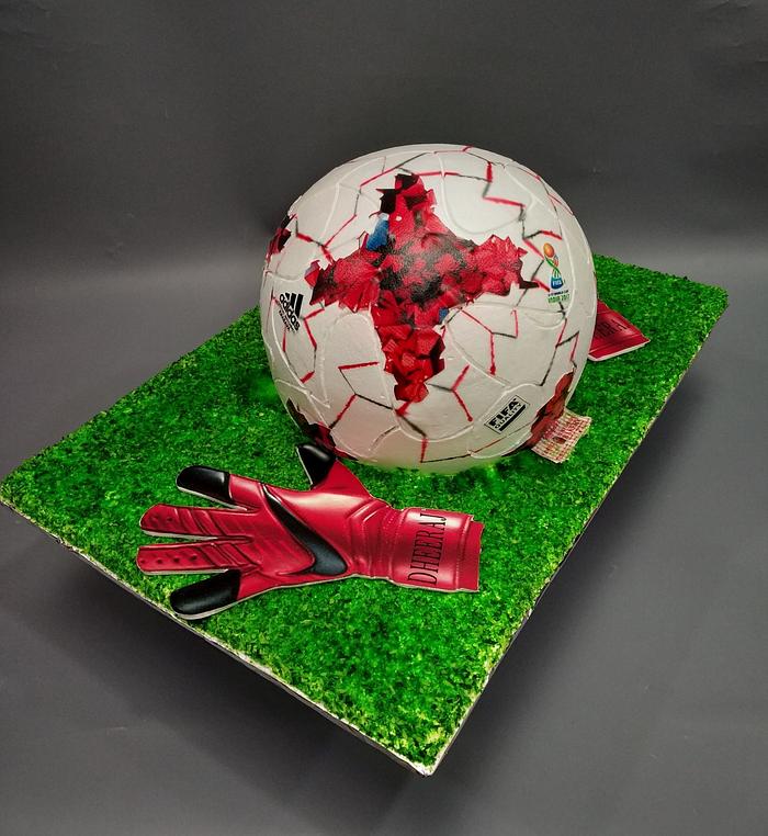 3Dfootball in cream 