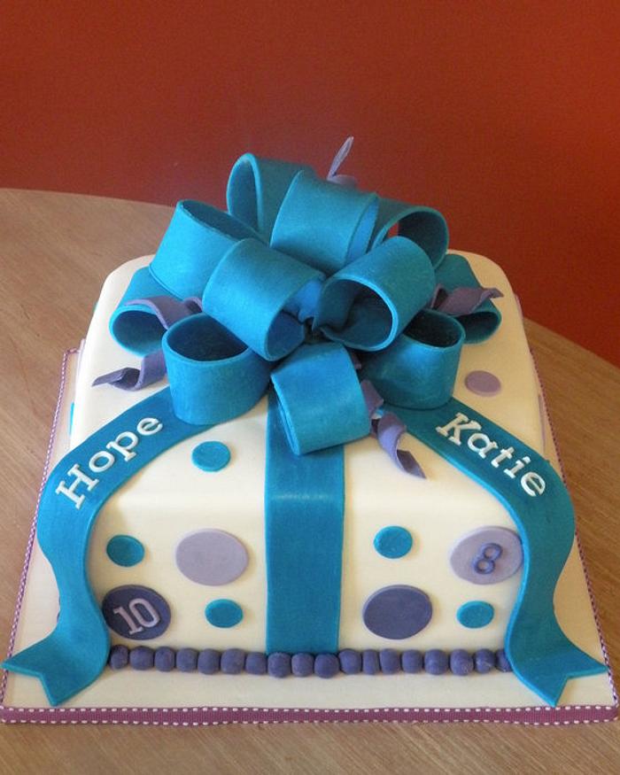 Birthday "present" cake