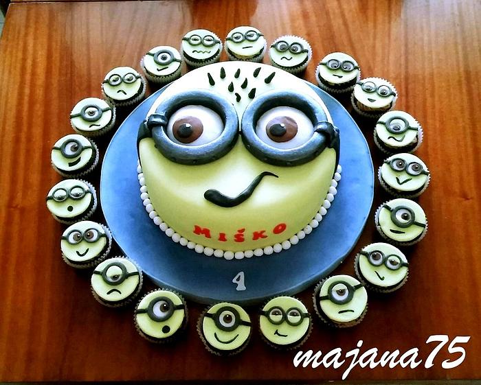 cake with minions