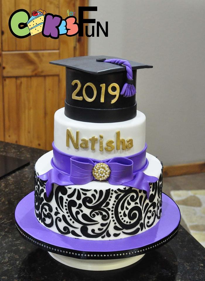 Stenciled graduation cake