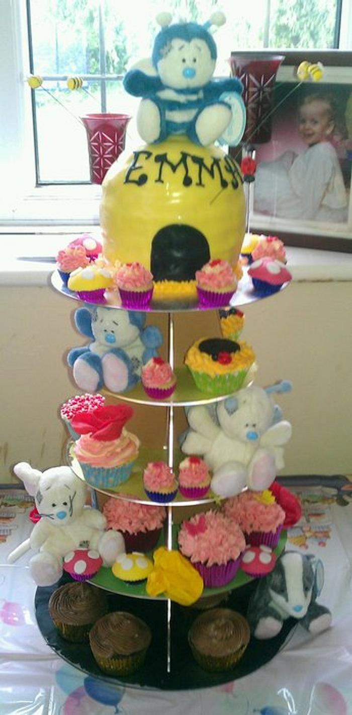 me to you blue nose friends cupcake tree!!