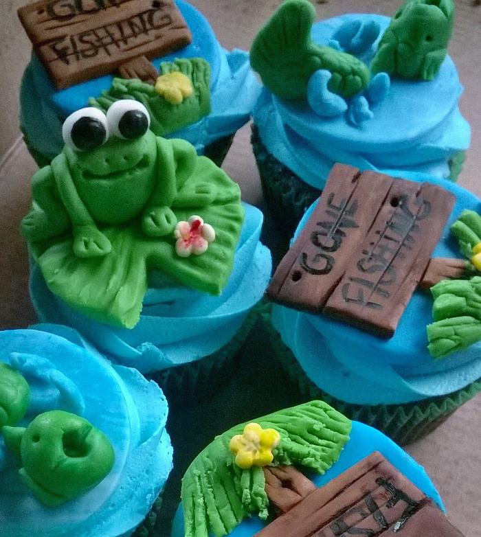frog and fishing cupcakes