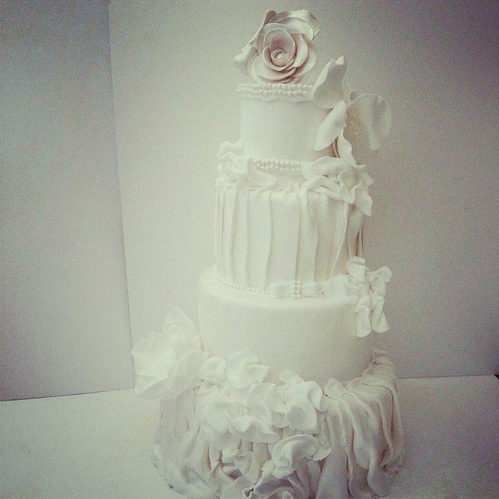 white vintage wedding cake. 