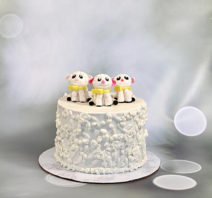Three little lambs cake