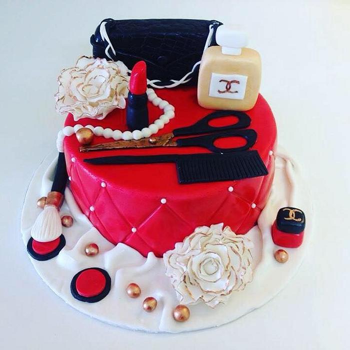 cake for the elegant woman