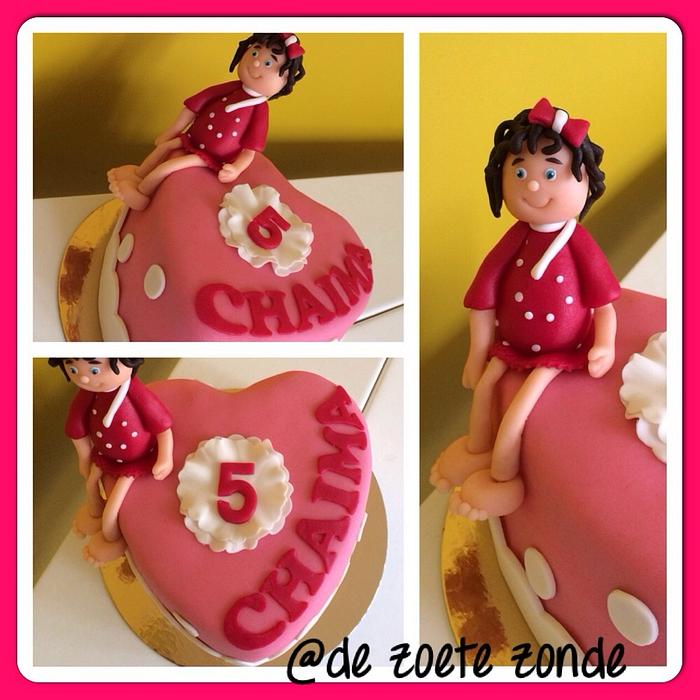 Pink heart cake
