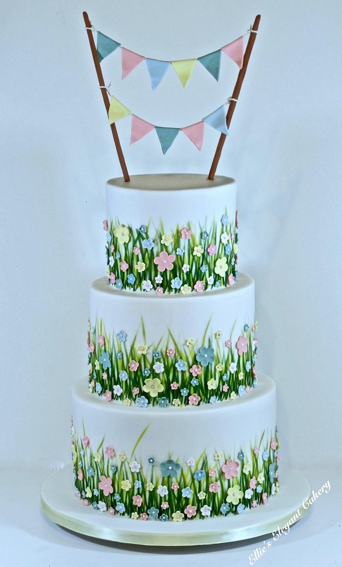 Summer meadow wedding cake 2