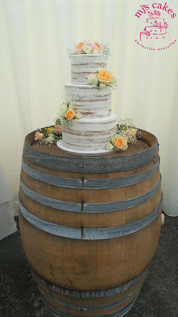 Naked perfect wedding cake