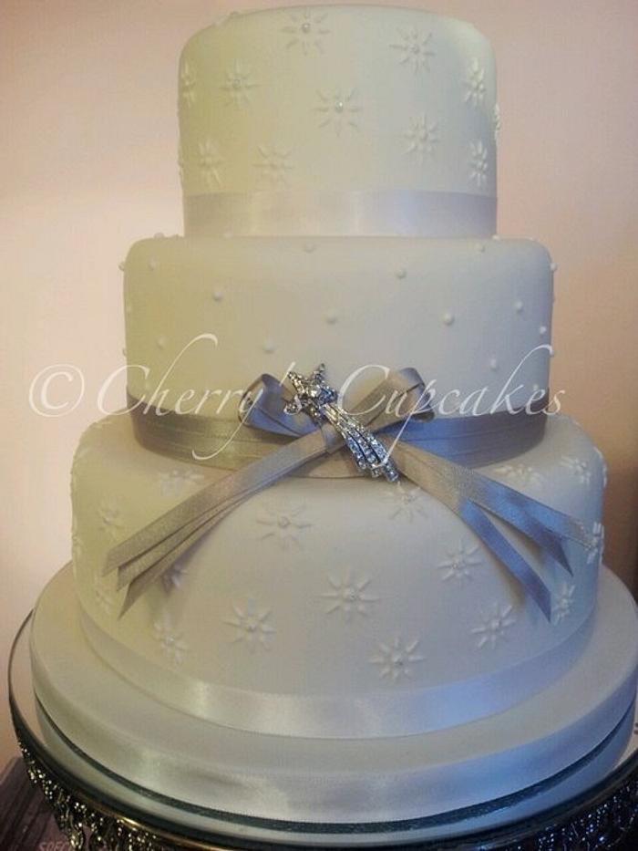 Starburst Wedding Cake